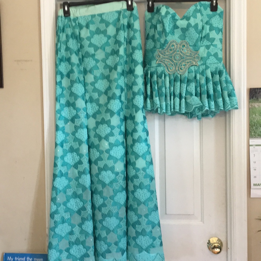 African Elegantly Crafted 2pc formal prom attire